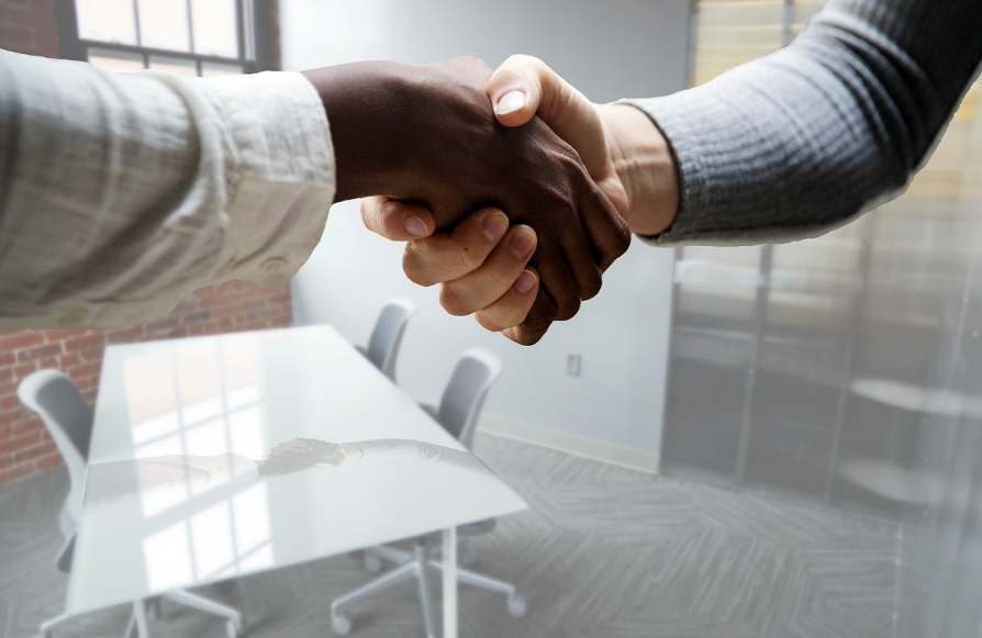 HR Management Challenges in Growing Companies (And How to Solve Them)  